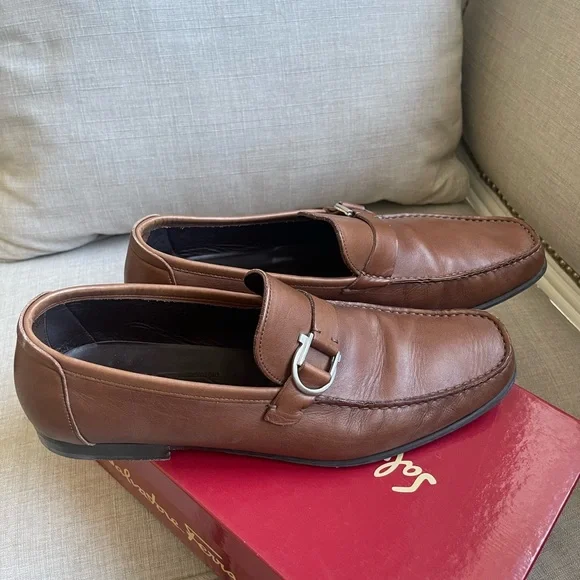 Salvatore ferragamo mens loafers in brown leather - Picture 2 of 9